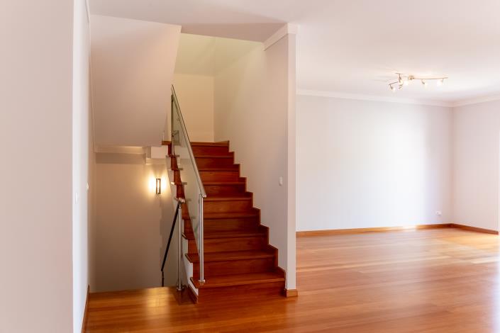 Image No.6-3 Bed Townhouse for sale