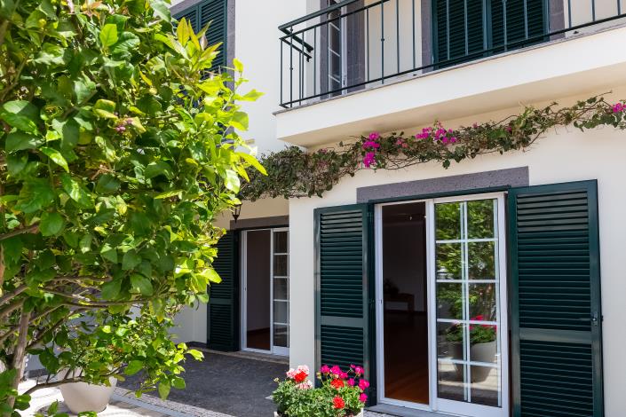 Image No.11-3 Bed Townhouse for sale