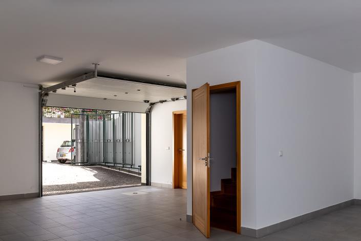 Image No.37-3 Bed Townhouse for sale