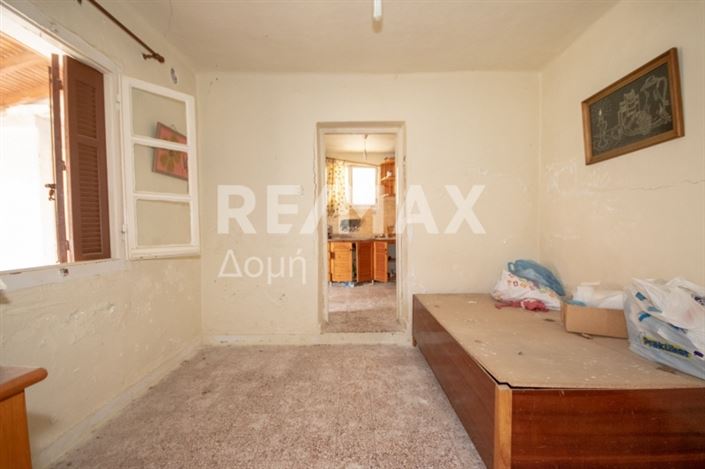 Image No.12-2 Bed House for sale