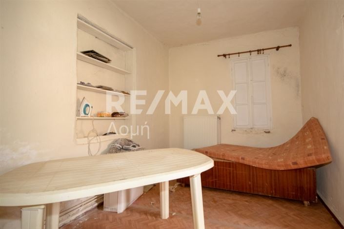 Image No.13-2 Bed House for sale