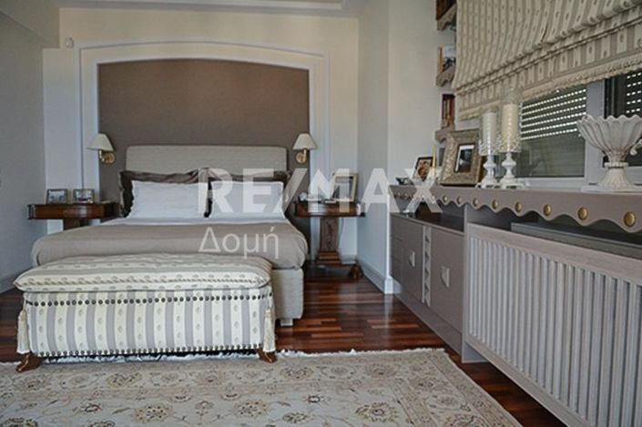 Image No.17-4 Bed Property for sale