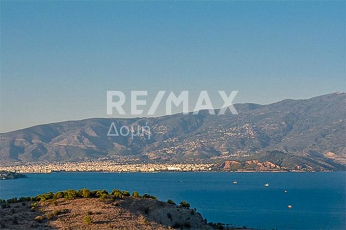 Image No.28-4 Bed Property for sale