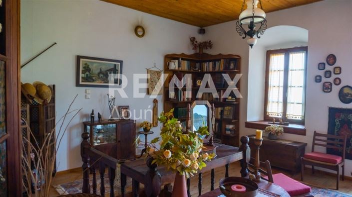 Image No.12-Propriété de 4 chambres à vendre à Artemida