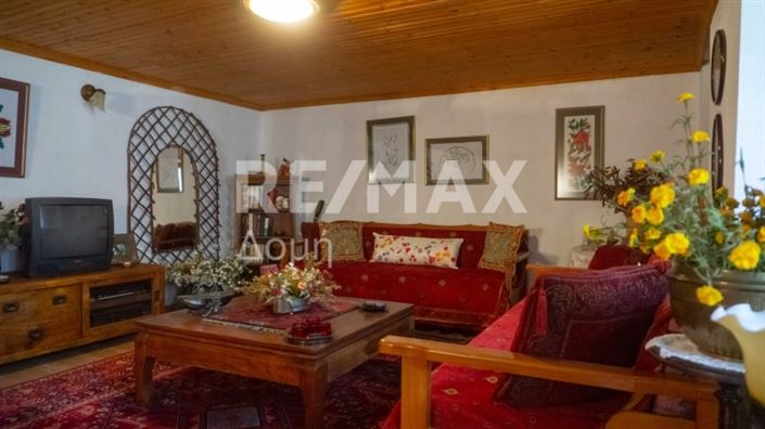 Image No.6-Propriété de 4 chambres à vendre à Artemida