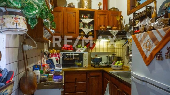 Image No.8-4 Bed Property for sale