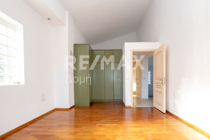 Image No.14-4 Bed Property for sale