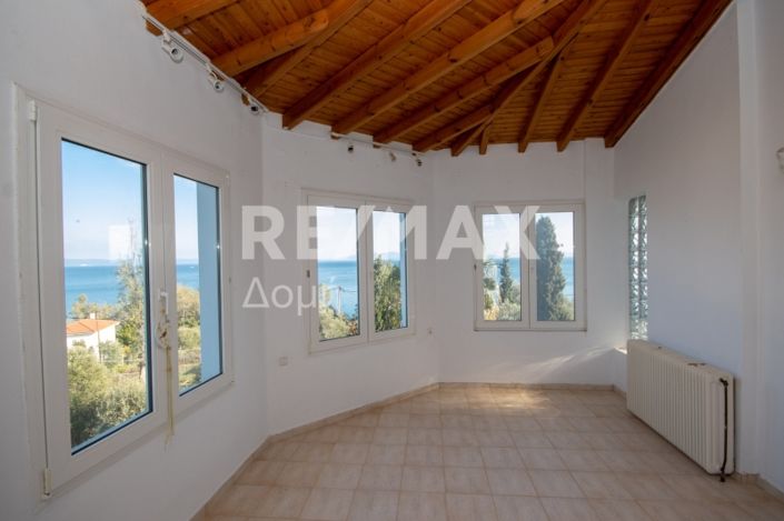 Image No.50-4 Bed Property for sale