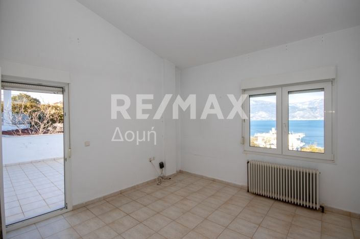 Image No.51-4 Bed Property for sale