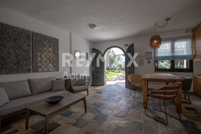 Image No.16-16 Bed Property for sale