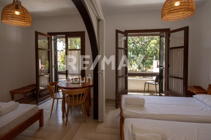 Image No.23-16 Bed Property for sale