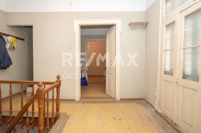 Image No.33-House for sale