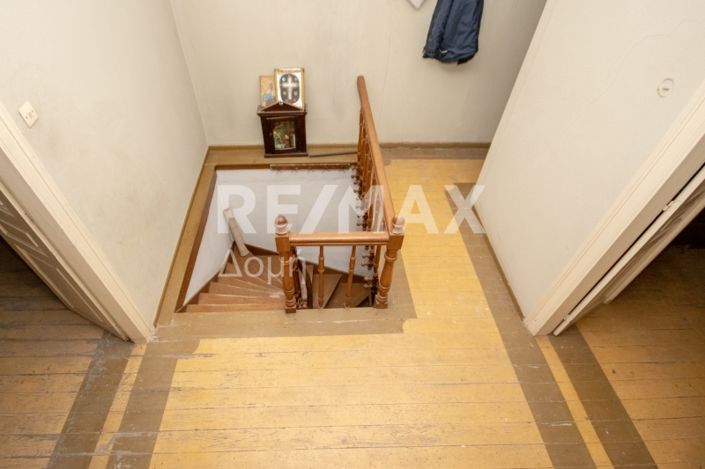 Image No.40-House for sale