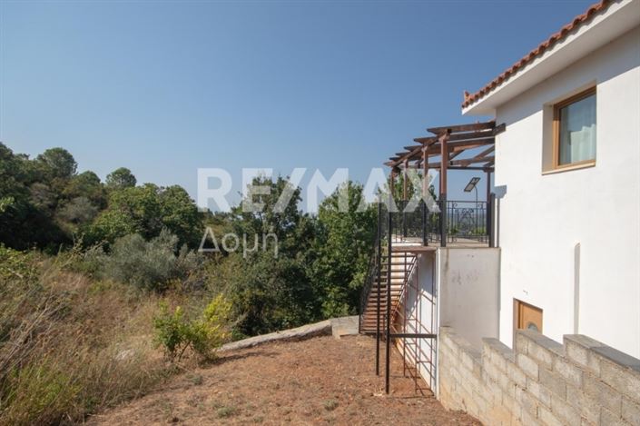 Image No.16-3 Bed House for sale