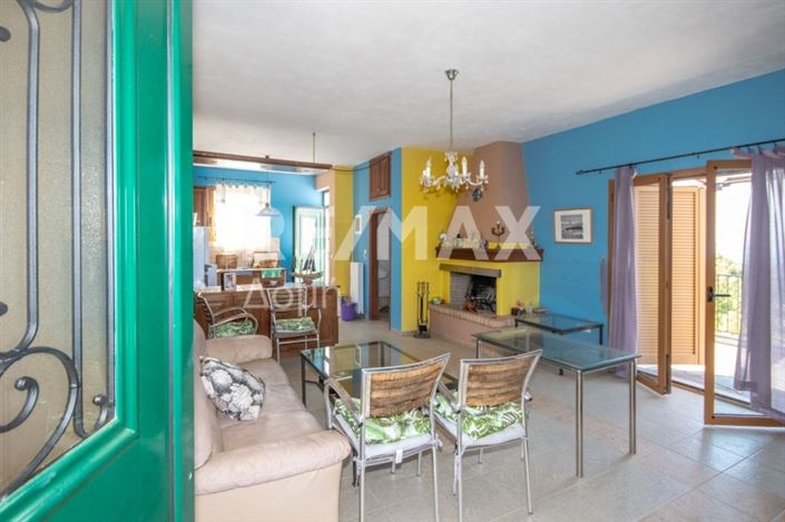 Image No.18-3 Bed House for sale