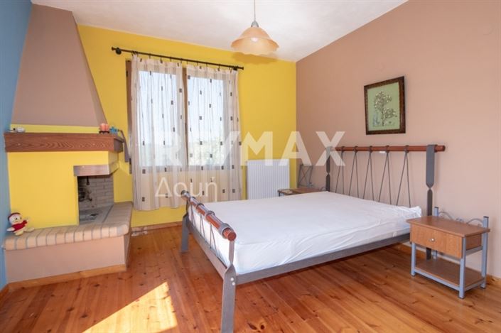 Image No.25-3 Bed House for sale