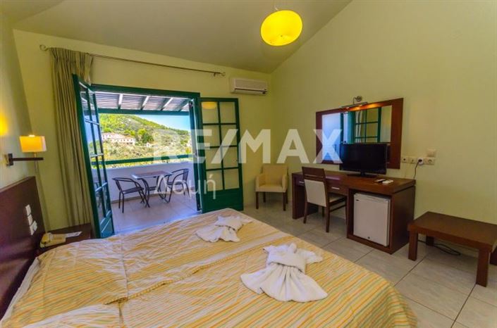 Image No.17-31 Bed Hotel for sale