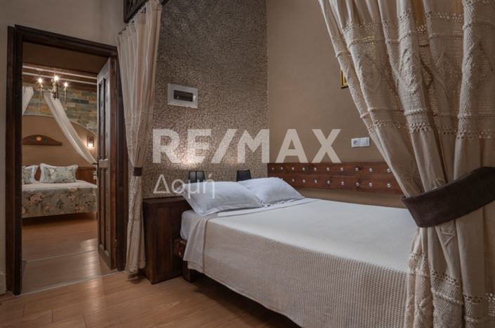 Image No.14-11 Bed Property for sale