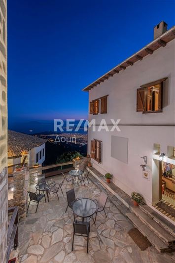 Image No.3-11 Bed Property for sale