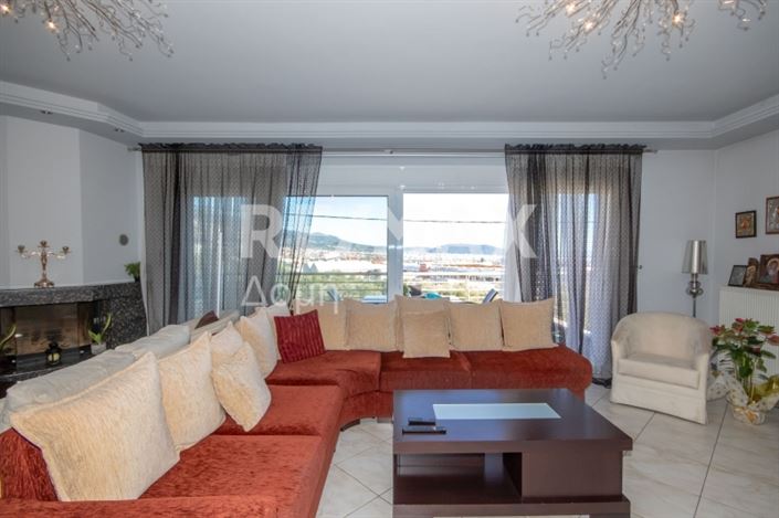 Image No.20-3 Bed Maisonette for sale