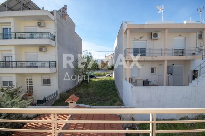 Image No.26-3 Bed Maisonette for sale