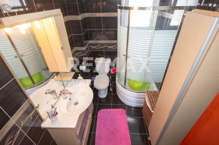 Image No.51-3 Bed Maisonette for sale