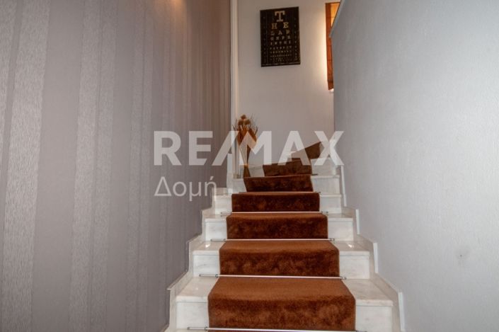 Image No.54-3 Bed Maisonette for sale