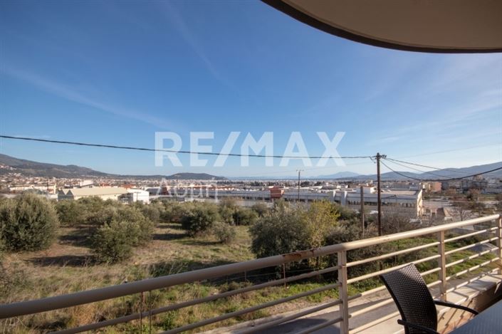 Image No.17-Propriété de 4 chambres à vendre à Magnésie