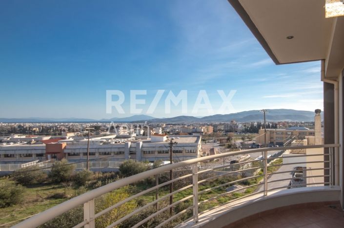 Image No.40-Propriété de 4 chambres à vendre à Magnésie