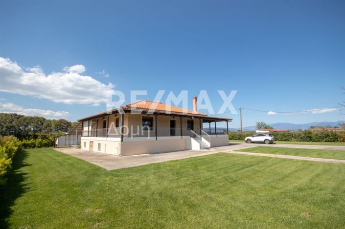 Image No.4-Maison de 2 chambres à vendre à Center