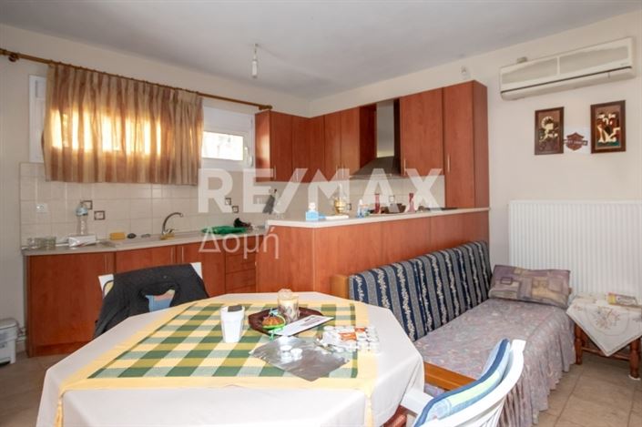 Image No.21-8 Bed Property for sale