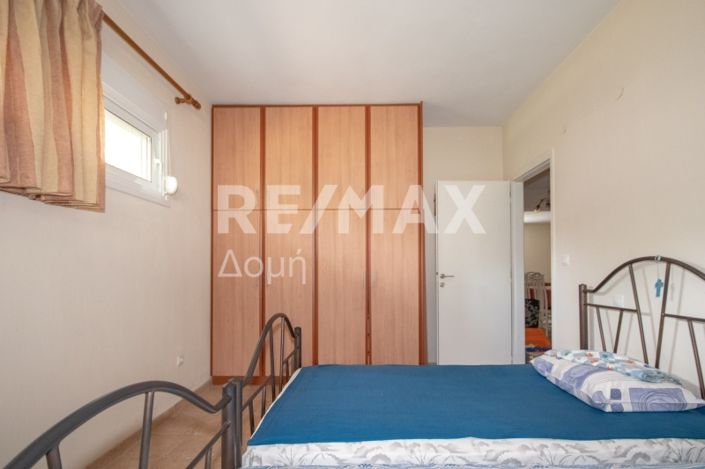 Image No.26-8 Bed Property for sale