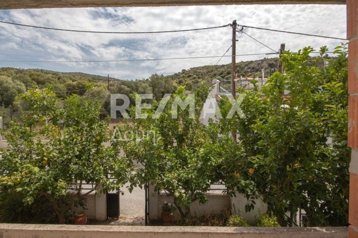 Image No.35-8 Bed Property for sale