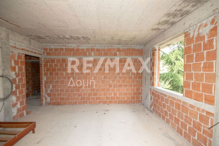 Image No.47-8 Bed Property for sale