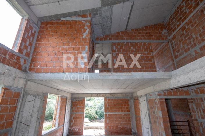 Image No.59-8 Bed Property for sale