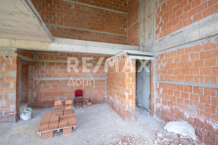 Image No.62-8 Bed Property for sale