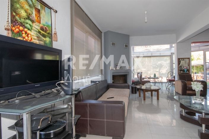 Image No.21-7 Bed Property for sale