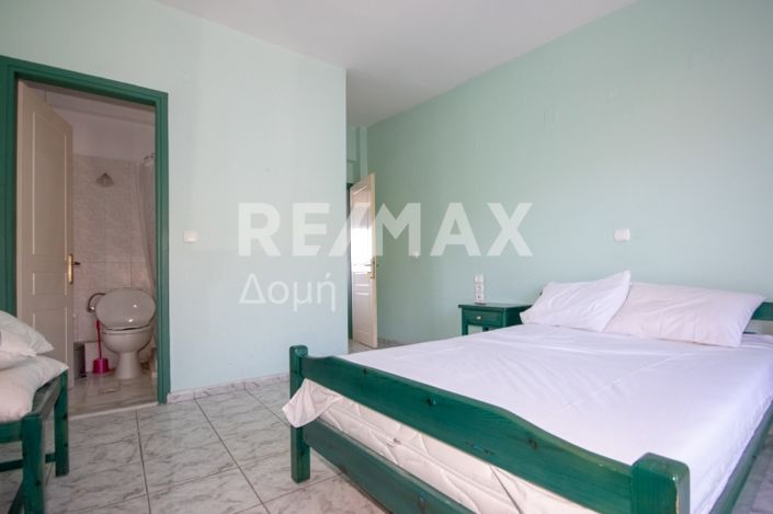 Image No.55-7 Bed Property for sale