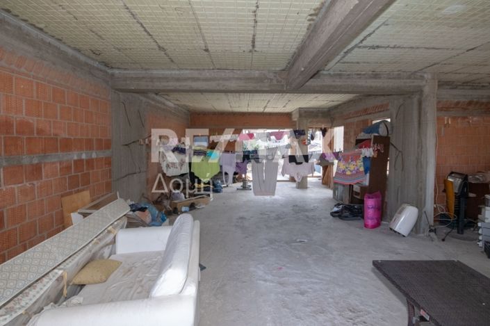 Image No.52-5 Bed House for sale