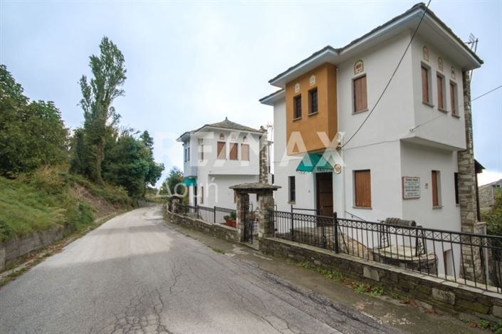 Image No.1-Propriété de 6 chambres à vendre à Magnésie