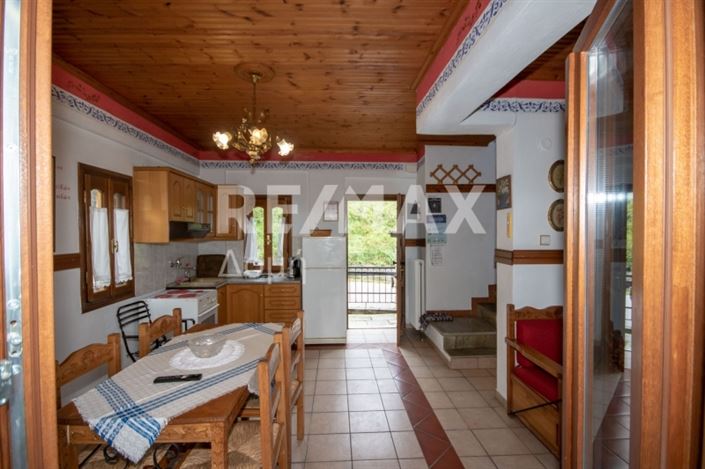 Image No.11-6 Bed Property for sale