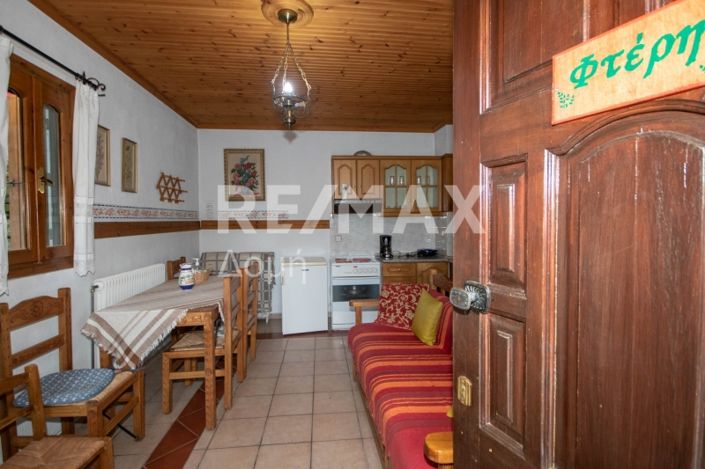 Image No.44-6 Bed Property for sale