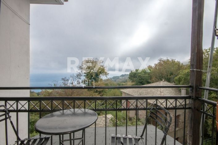 Image No.61-6 Bed Property for sale