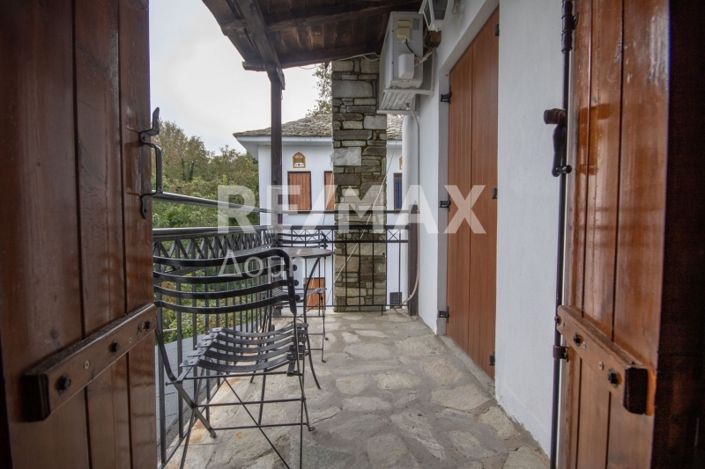 Image No.64-6 Bed Property for sale