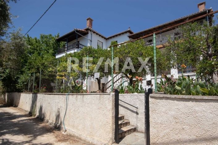 Image No.15-2 Bed Property for sale