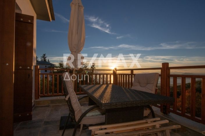 Image No.25-2 Bed Maisonette for sale