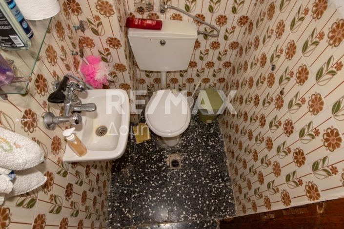 Image No.26-5 Bed Property for sale