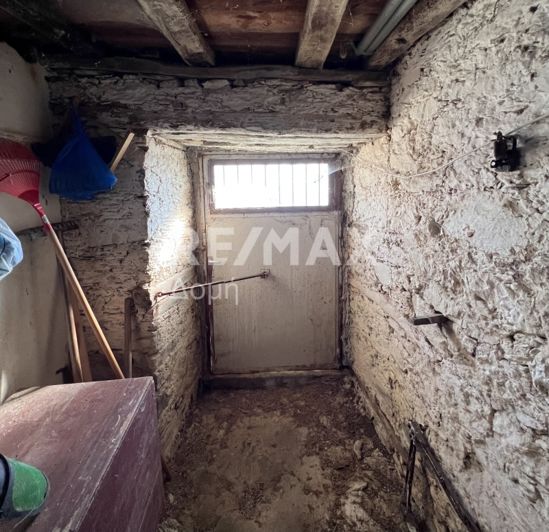 Image No.33-5 Bed Property for sale