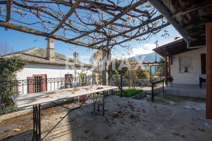 Image No.21-3 Bed Property for sale