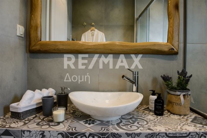 Image No.24-6 Bed Maisonette for sale